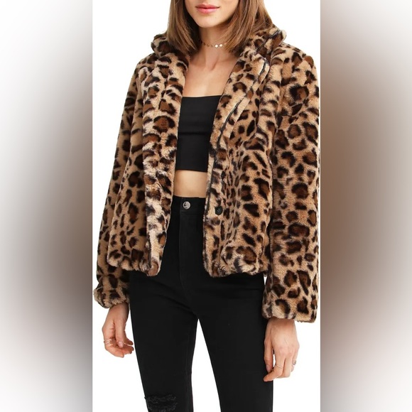 Belle & Bloom Leopard Faux Fur Jacket - Picture 12 of 13